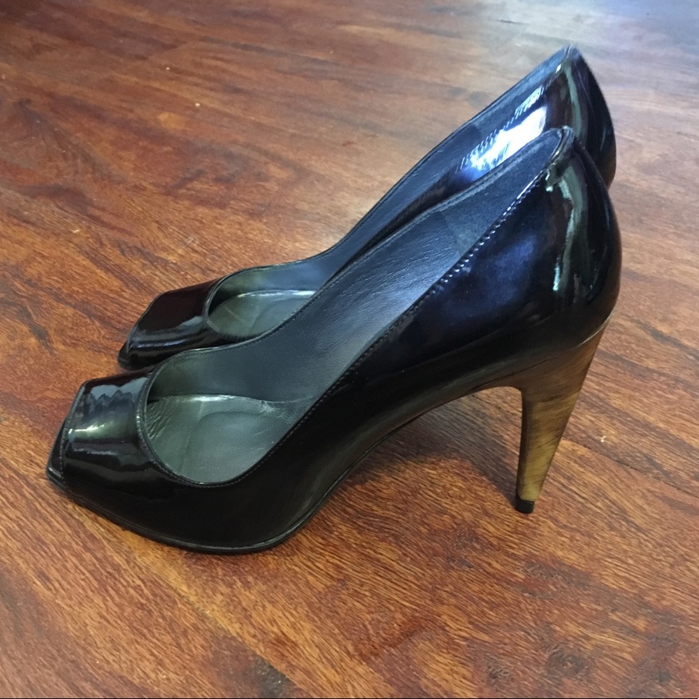 STUART WEITZMAN black peep-toe pumps